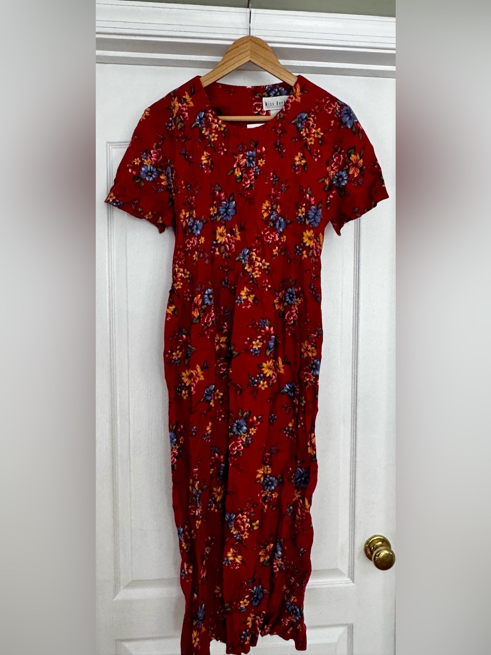 Vintage Country Chic Cottage Core Red Floral Maxi Dress with Back Tie